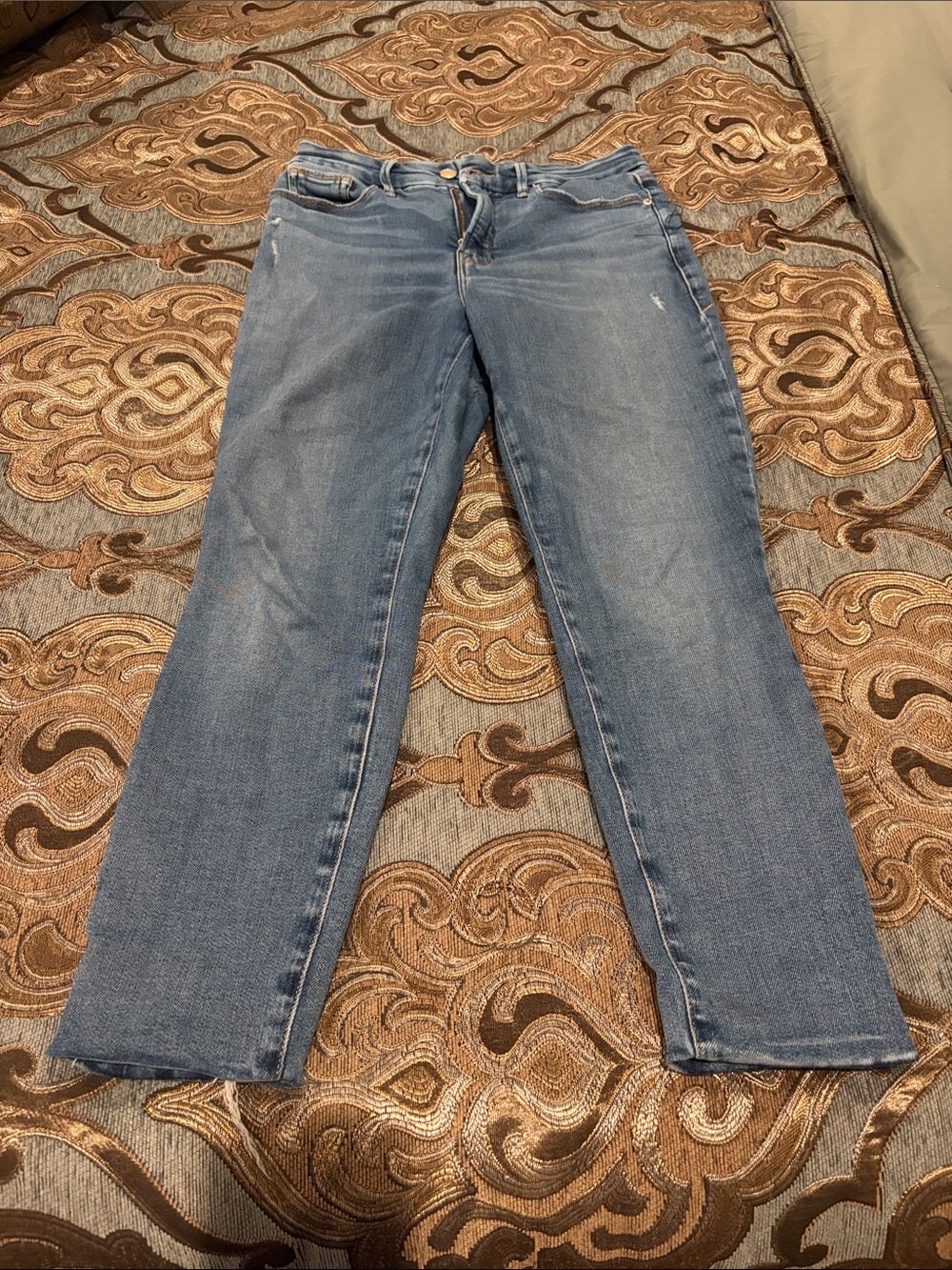 Good American Light Blue Straight-Leg Jeans